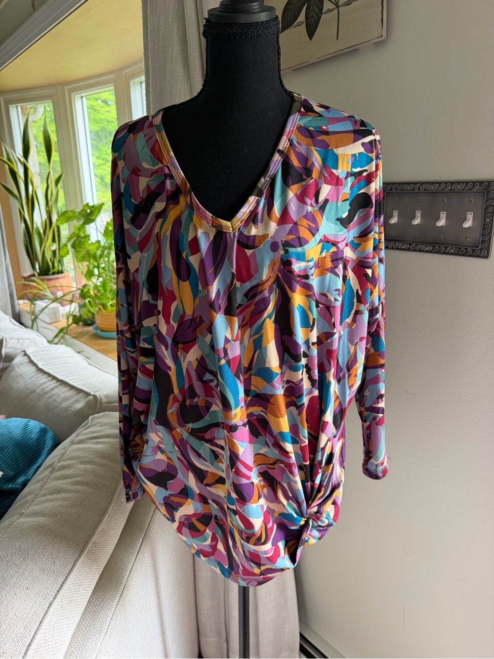 V-Neck Multicolor Abstract Print Women's Top Labeled Small BUT M/L